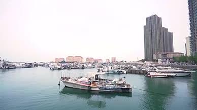 大海船舶渔船港湾小港码头视频的预览图